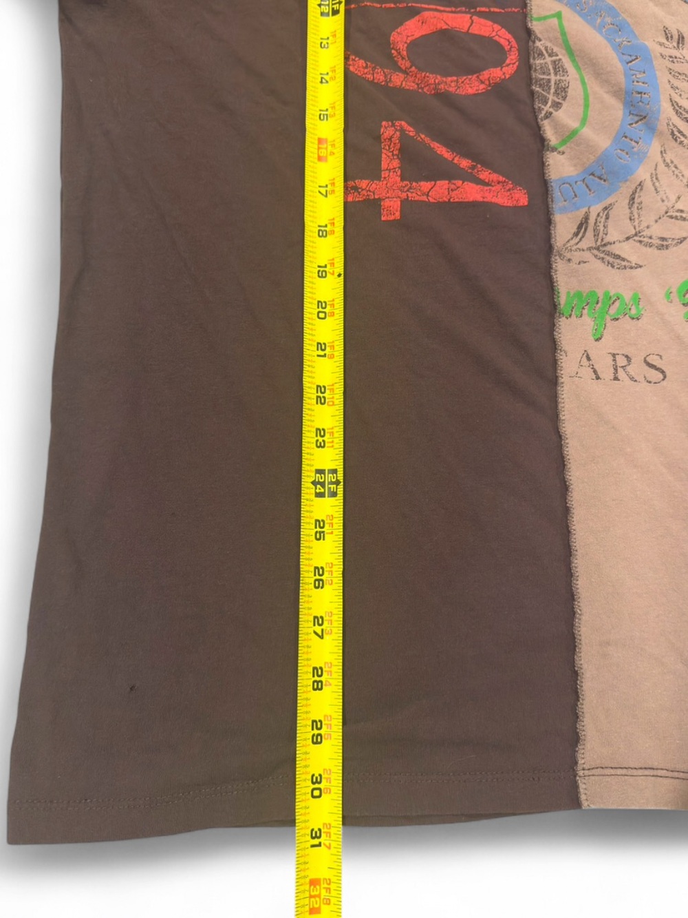 Men’s Two-Tone Brown 1994 Graphic T-shirt Size S/M - Picture 7 of 7